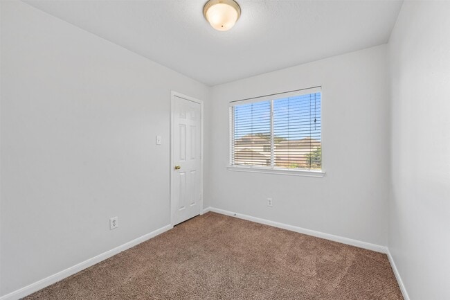 4606 Daisy Meadow Dr