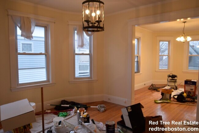 39 Montfern Ave in Boston, MA - Building Photo - Building Photo