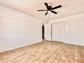 1908 Hearthstone Dr in Austin, TX - Building Photo - Building Photo