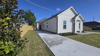 3617 Park Blvd in Chalmette, LA - Building Photo