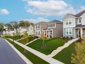 165 Stowe Rd in Belmont, NC - Foto de edificio - Building Photo