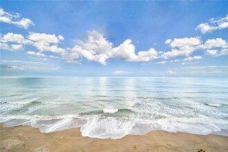 9650 S Ocean Dr in Jensen Beach, FL - Building Photo - Building Photo