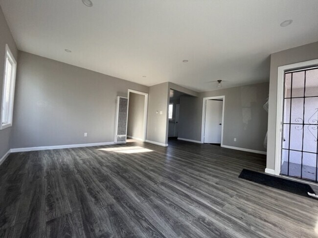 957 76th Ave in Oakland, CA - Building Photo - Building Photo