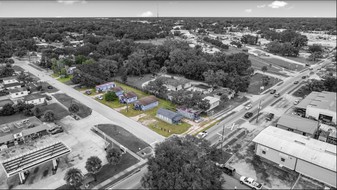 42 W 7th St in Apopka, FL - Building Photo