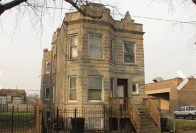 740 N Troy St in Chicago, IL - Building Photo - Building Photo