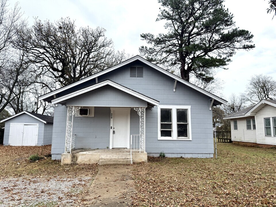 620 C St SE in Ardmore, OK - Building Photo