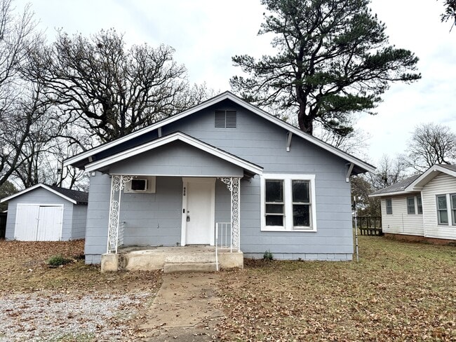 property at 620 C St SE