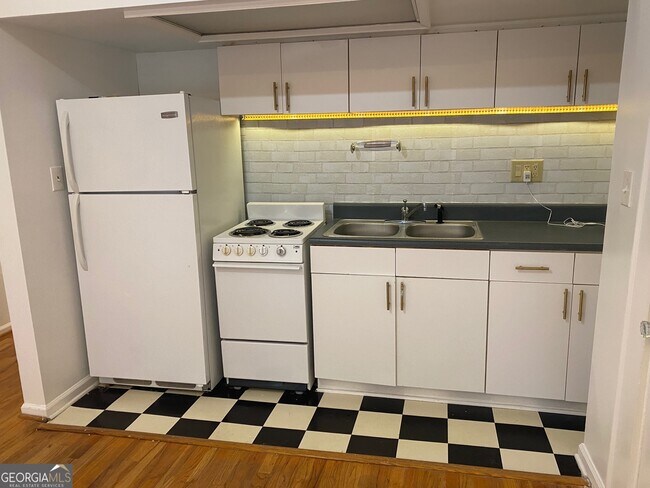 920 Greenwood Ave NE, Unit C in Atlanta, GA - Building Photo - Building Photo