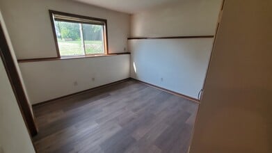 719 Crawford Dr in Cottage Grove, WI - Building Photo - Building Photo