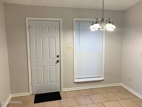 220 Briarcliff Dr in Youngsville, LA - Building Photo - Building Photo