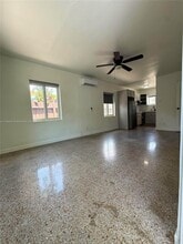 1845 Monroe St in Hollywood, FL - Building Photo - Building Photo