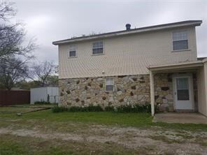 406 N Denny St in Howe, TX - Building Photo