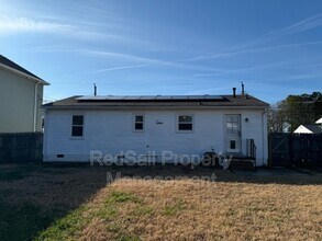 6002 Old Chestnut Ave in Newport News, VA - Building Photo - Building Photo