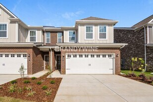 139 Rising Private Ln in Gallatin, TN - Building Photo