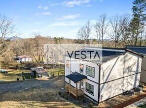 510 Deaverview Rd in Asheville, NC - Building Photo - Building Photo