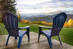 135 Snowood Dr in Thornton, NH - Building Photo