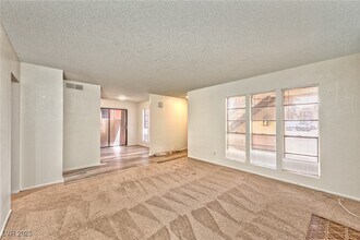 781 Palo Verde Cir in Las Vegas, NV - Building Photo - Building Photo