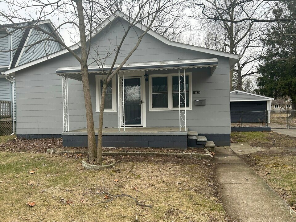 16621 Salem in Detroit, MI - Building Photo