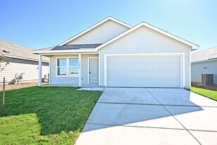 1855 Lorena Wood in New Braunfels, TX - Building Photo