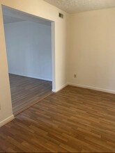 372 Circuit Ln in Newport News, VA - Building Photo - Building Photo