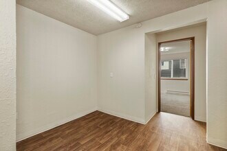 Badger Apartments in Seattle, WA - Building Photo - Building Photo