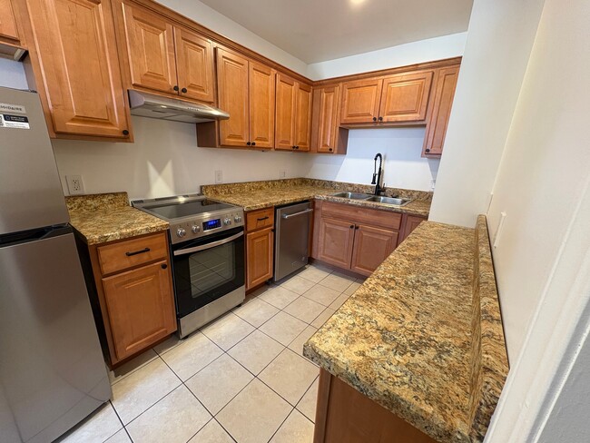 87 Columbia St, Unit 4R