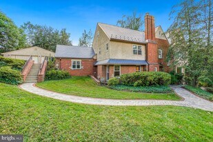 4900 Indian Ln NW in Washington, DC - Building Photo