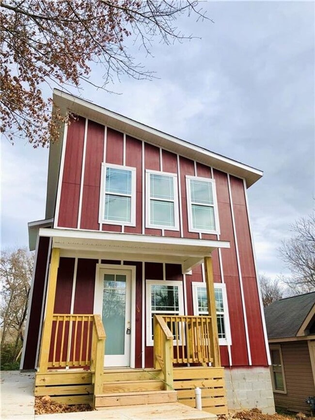 property at 306 S College Ave
