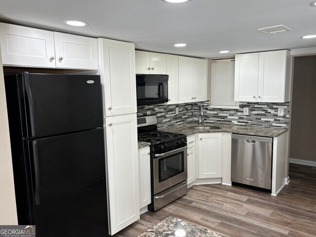 2187 Palmyra Dr in Marietta, GA - Building Photo - Building Photo