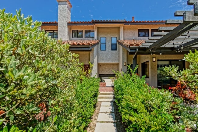 property at 23 Coronado Ct