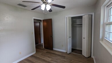 4829 NW 40th Terrace in Gainesville, FL - Building Photo - Building Photo