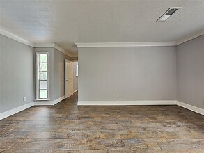 1102 Baffin Ln in Houston, TX - Building Photo - Building Photo