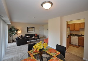 Glenmont Crossing Apartments