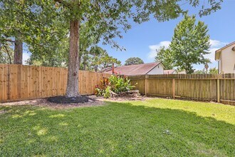 19011 Sandia Pines Dr in Humble, TX - Building Photo - Building Photo
