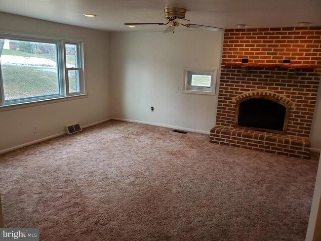 119 Mt Airy Rd in Coatesville, PA - Building Photo - Building Photo