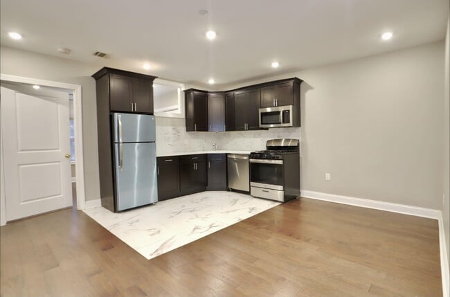 2866 John F. Kennedy Blvd in Jersey City, NJ - Building Photo - Building Photo
