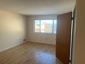 719 Bergen St, Unit 2 in Harrison, NJ - Foto de edificio - Building Photo