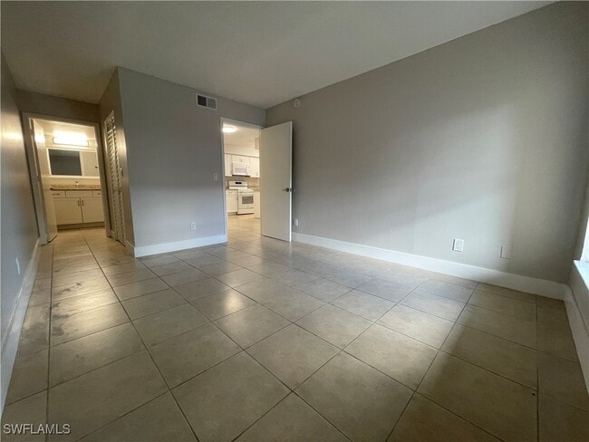 property at 5323 Summerlin Rd