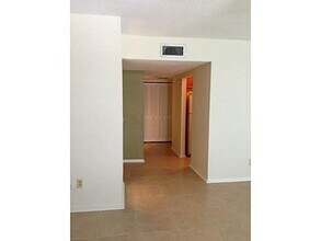 10762 La Placida Dr in Coral Springs, FL - Building Photo - Building Photo
