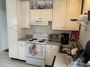 26 Haskell St, Unit 2 in Boston, MA - Foto de edificio - Building Photo