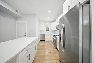 155 Wellington Hill St, Unit 3 in Boston, MA - Building Photo - Building Photo