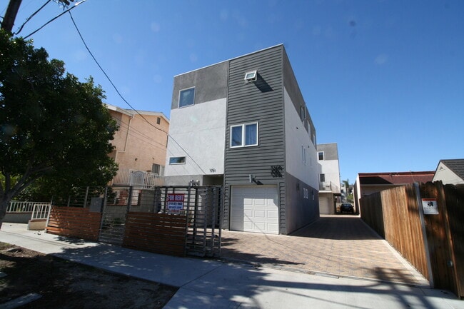 property at 5313 Riverton Ave