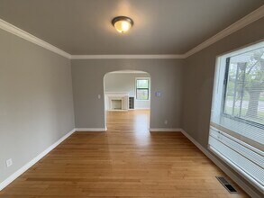 2544 Cashion Pl in Oklahoma City, OK - Building Photo - Building Photo