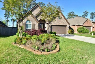 221 Red Petal Wy in Conroe, TX - Building Photo - Building Photo