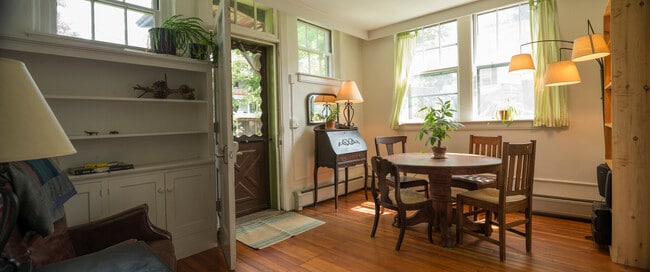 40 Barrett Pl, Unit 1 in Northampton, MA - Building Photo - Building Photo