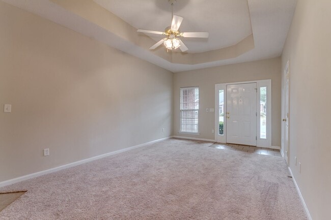 6426 Covington Villas Dr in Tuscaloosa, AL - Building Photo - Building Photo