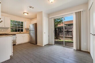 11906 Sunhillow Bend in Austin, TX - Building Photo - Building Photo