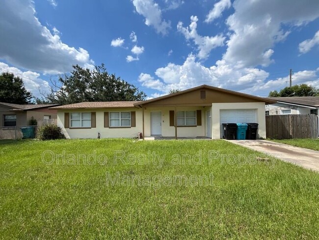 4285 Solomon Dr in Orlando, FL - Building Photo - Building Photo