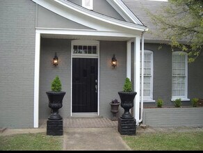 608 Greenwood Ave, Unit 1 in Clarksville, TN - Foto de edificio - Building Photo