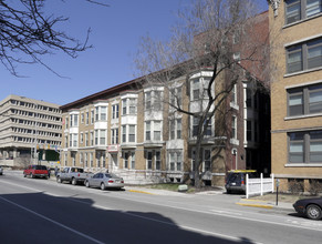 Barton Center in Indianapolis, IN - Foto de edificio - Building Photo